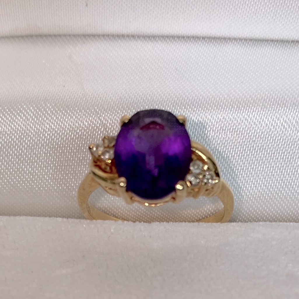 Amethyst 14 Kt Gold Ring Size 7 Amethyst 14 Kt Gold Ring Size 7